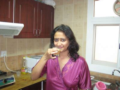 indian aunty without bra|HOT SEXY DESI INDIAN MALLU MASALA AUNTY BHABHI。